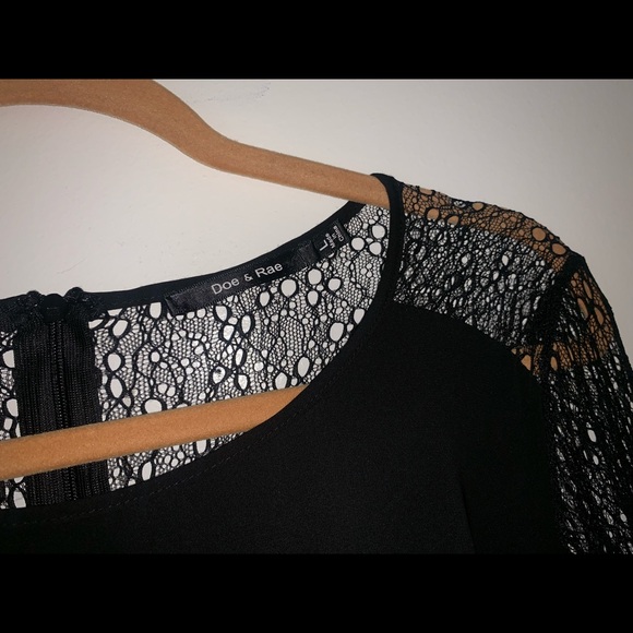 Black Doe & Rae - Picture 2 of 2